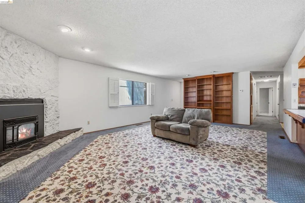 21478 Paseo De Los Portales Sonora, CA 95370