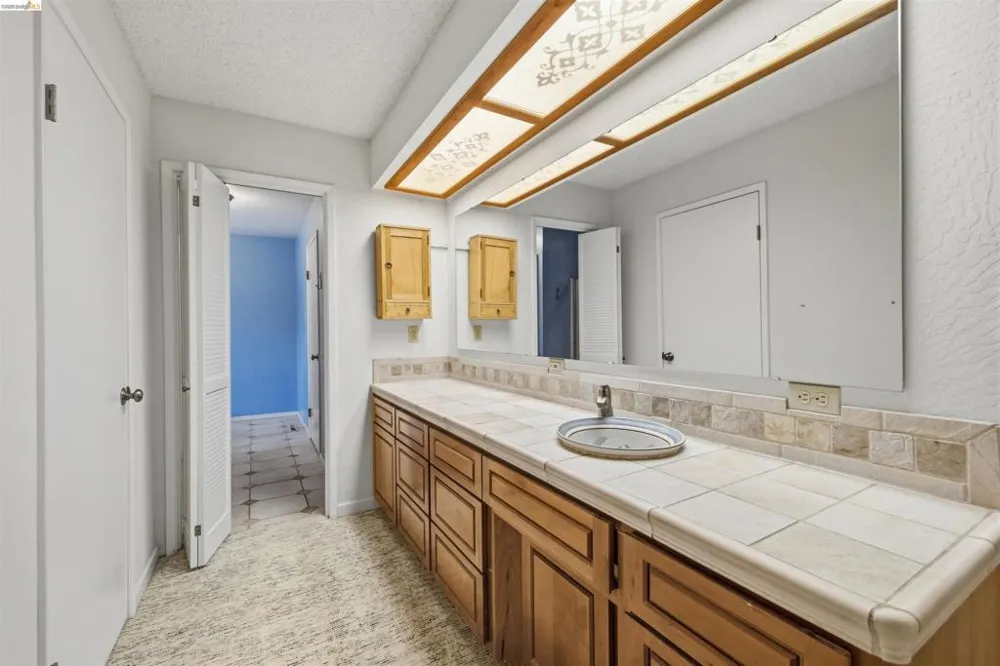 21478 Paseo De Los Portales Sonora, CA 95370