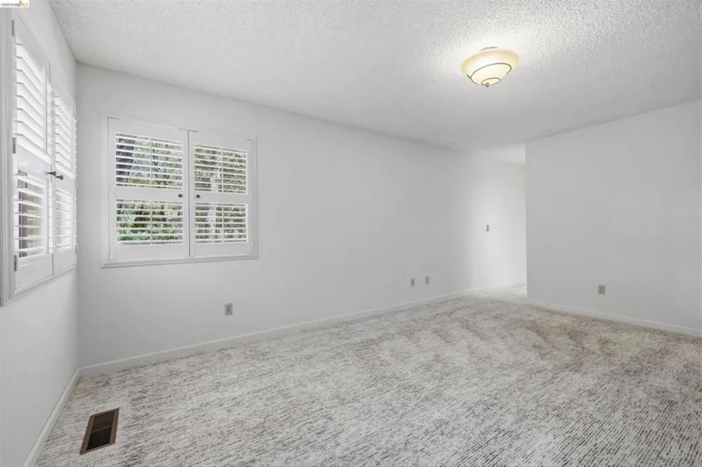21478 Paseo De Los Portales Sonora, CA 95370