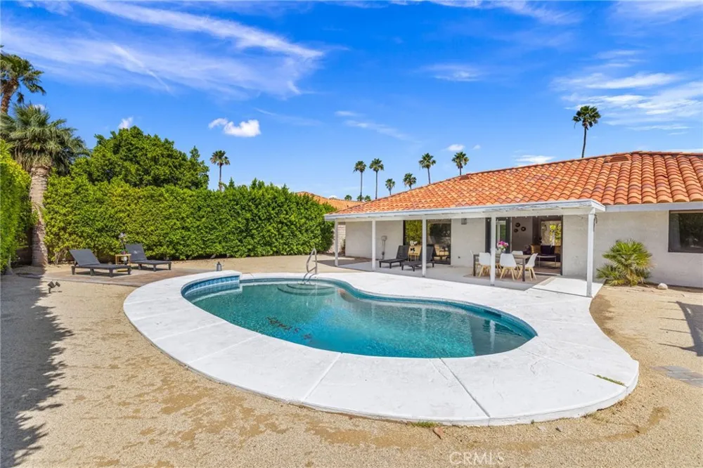 1489 E Francis Drive Palm Springs, CA 92262