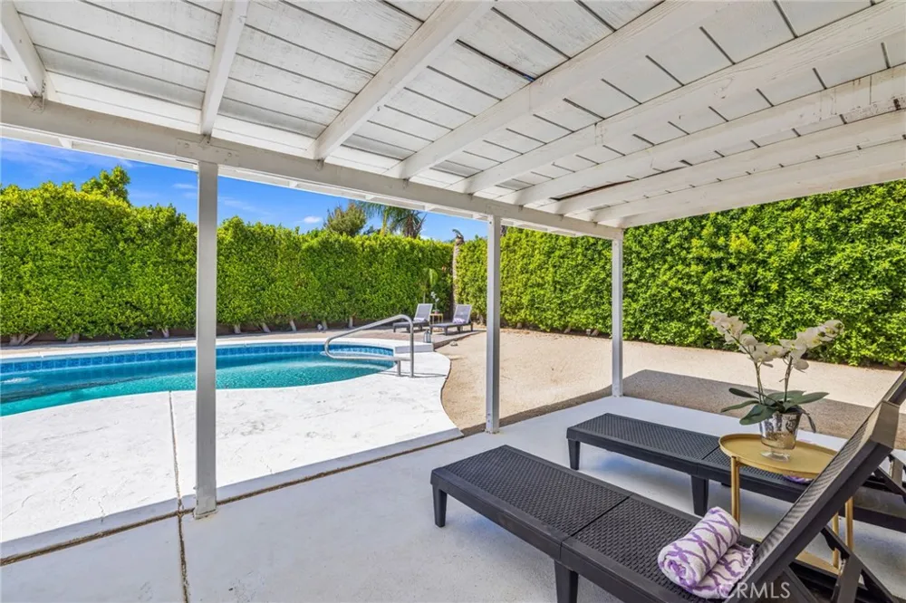 1489 E Francis Drive Palm Springs, CA 92262