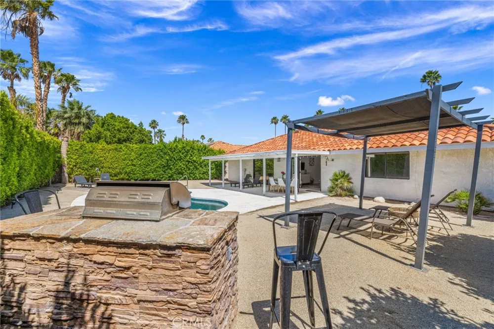 1489 E Francis Drive Palm Springs, CA 92262