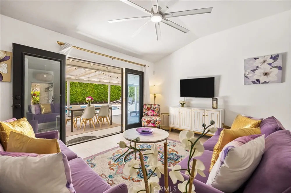 1489 E Francis Drive Palm Springs, CA 92262