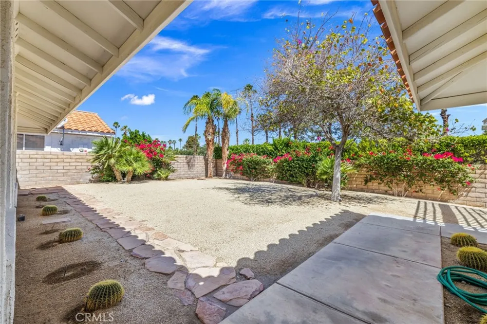 1489 E Francis Drive Palm Springs, CA 92262