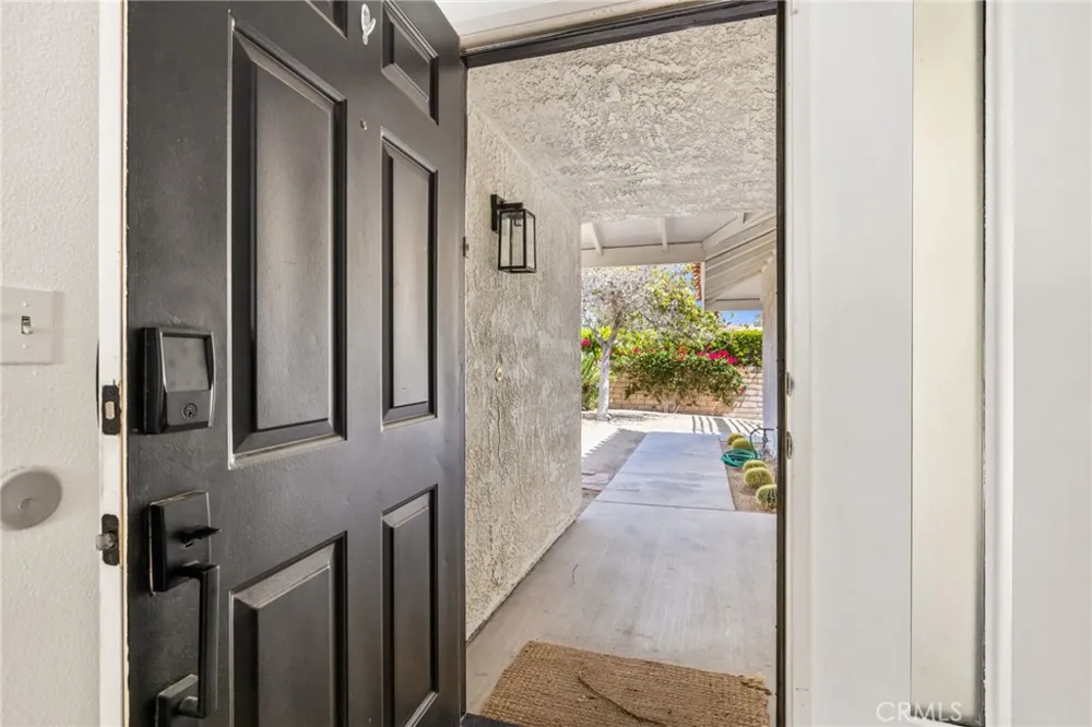 1489 E Francis Drive Palm Springs, CA 92262