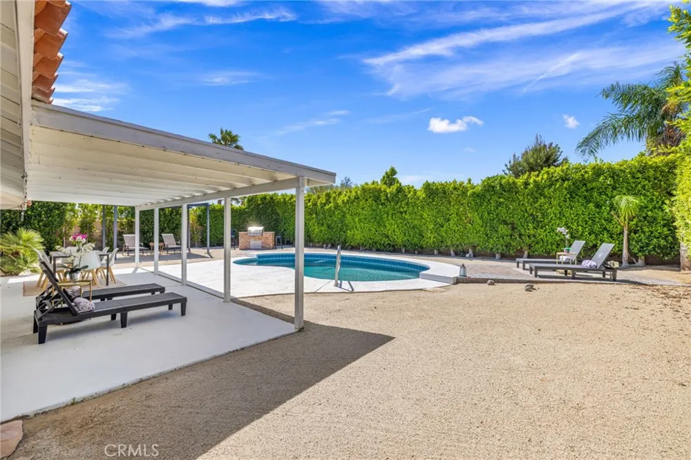 1489 E Francis Drive Palm Springs, CA 92262