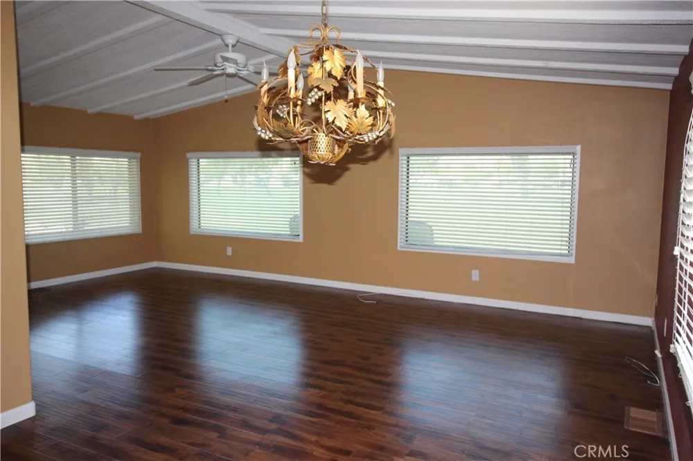 39105 Manzanita Drive Palm Desert, CA 92260