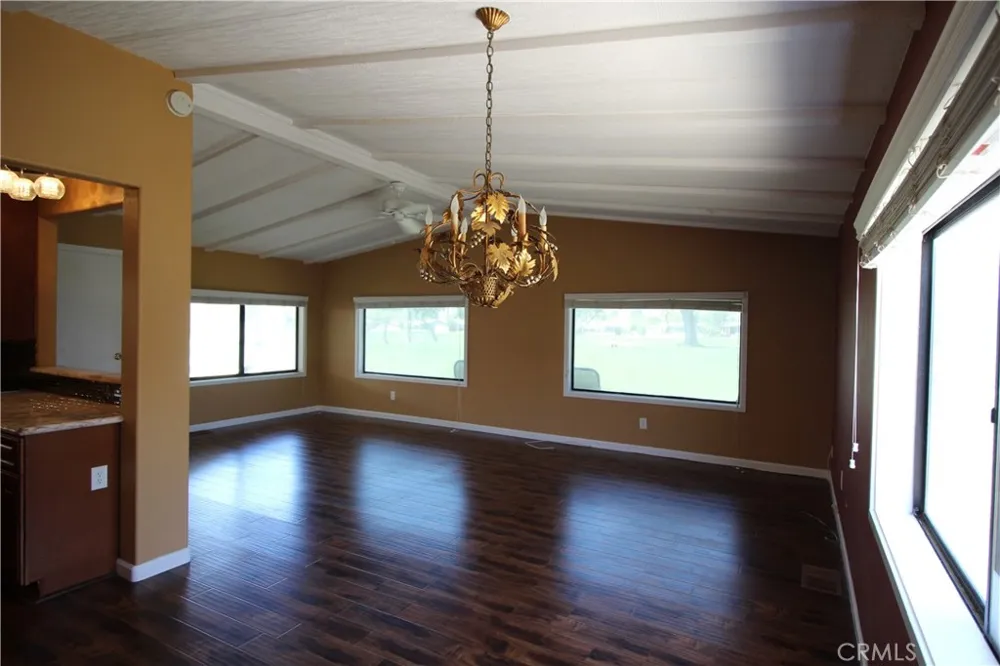 39105 Manzanita Drive Palm Desert, CA 92260