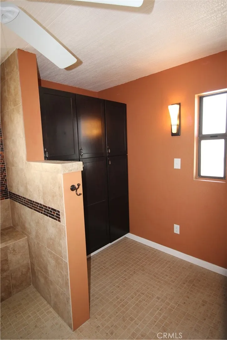 39105 Manzanita Drive Palm Desert, CA 92260