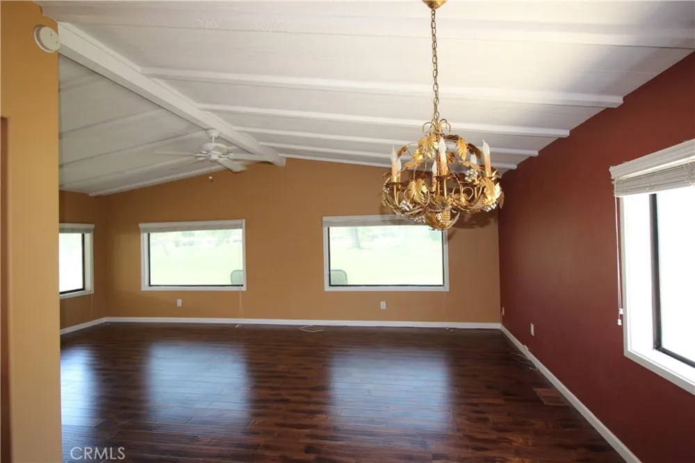 39105 Manzanita Drive Palm Desert, CA 92260