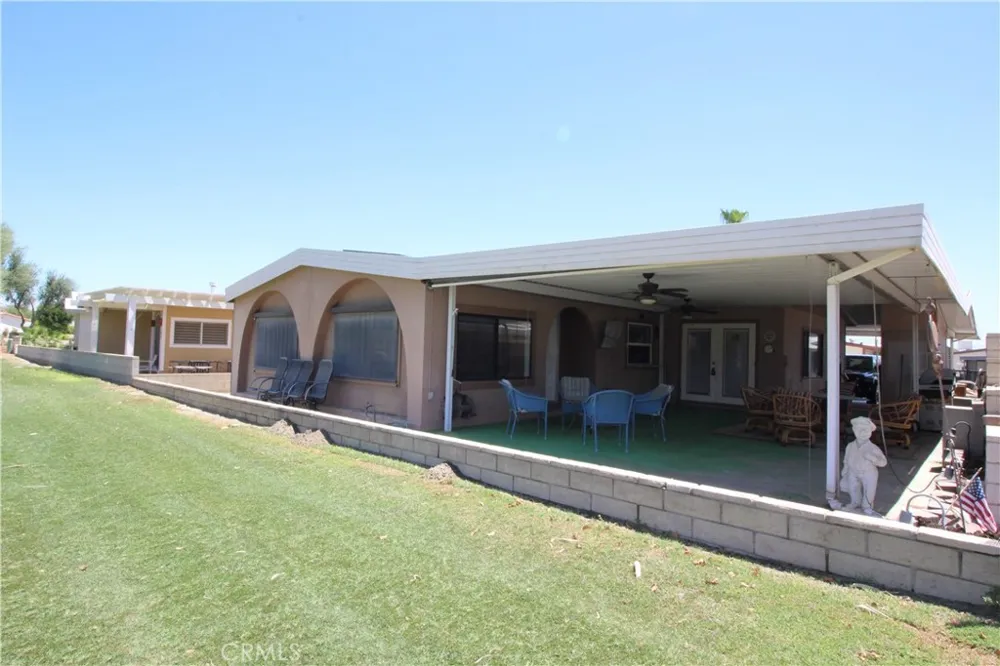 39105 Manzanita Drive Palm Desert, CA 92260