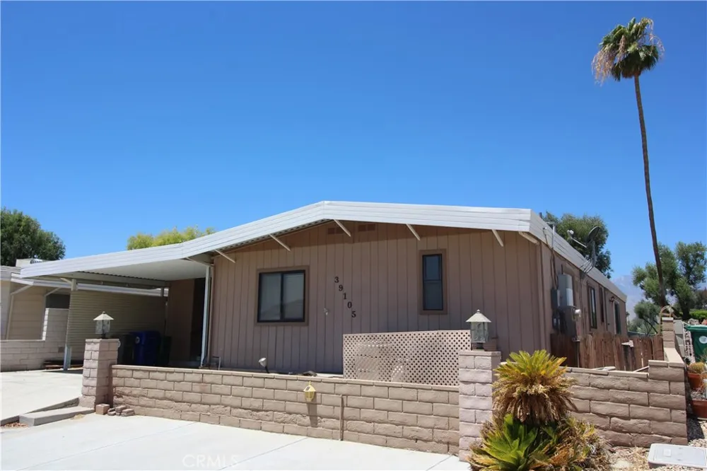 39105 Manzanita Drive Palm Desert, CA 92260