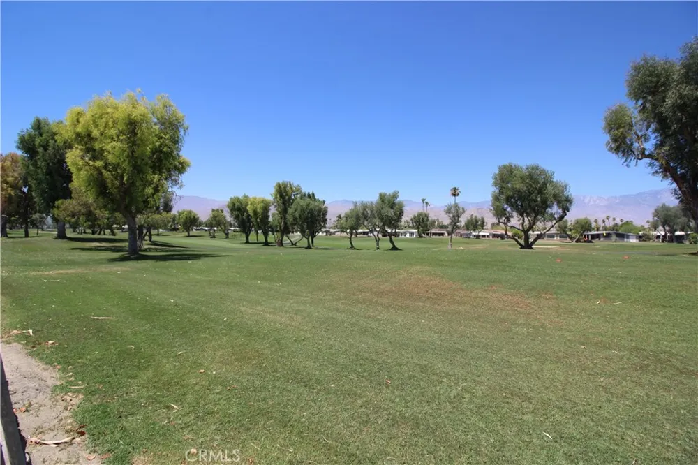 39105 Manzanita Drive Palm Desert, CA 92260