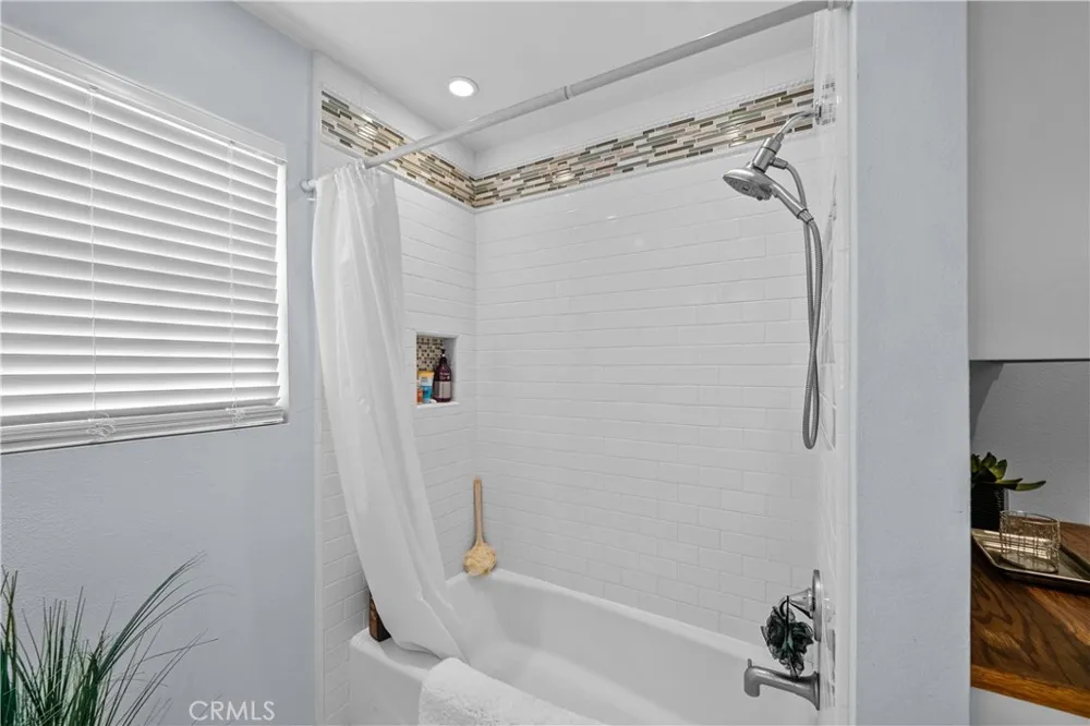 4721 W Avenue M14 Quartz Hill, CA 93536
