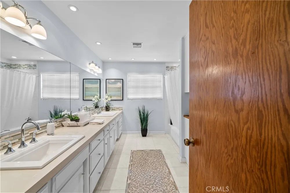 4721 W Avenue M14 Quartz Hill, CA 93536