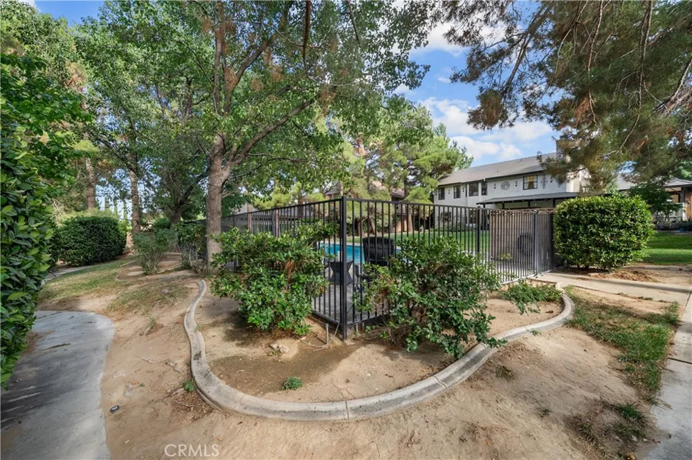 4721 W Avenue M14 Quartz Hill, CA 93536