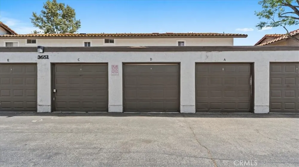 3651 Country Oaks Loop #D Ontario, CA 91761