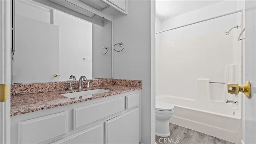 3651 Country Oaks Loop #D Ontario, CA 91761
