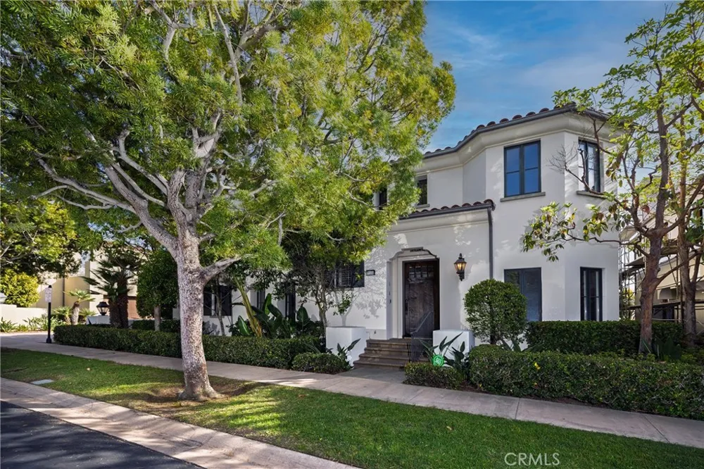 110 Sidney Bay Newport Coast, CA 92657