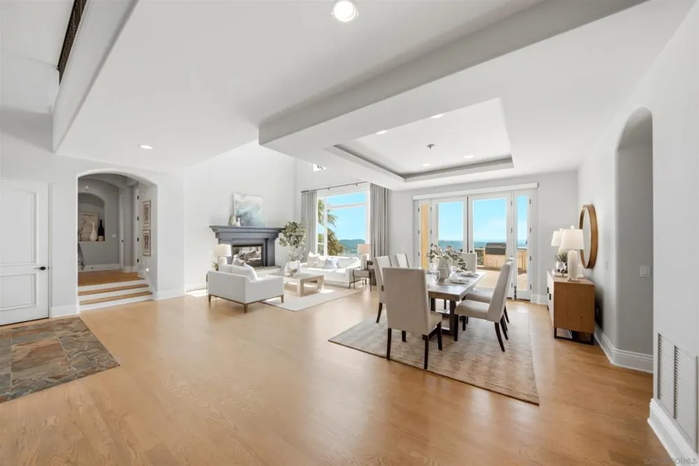 7149 Obelisco Cir Carlsbad, CA 92009