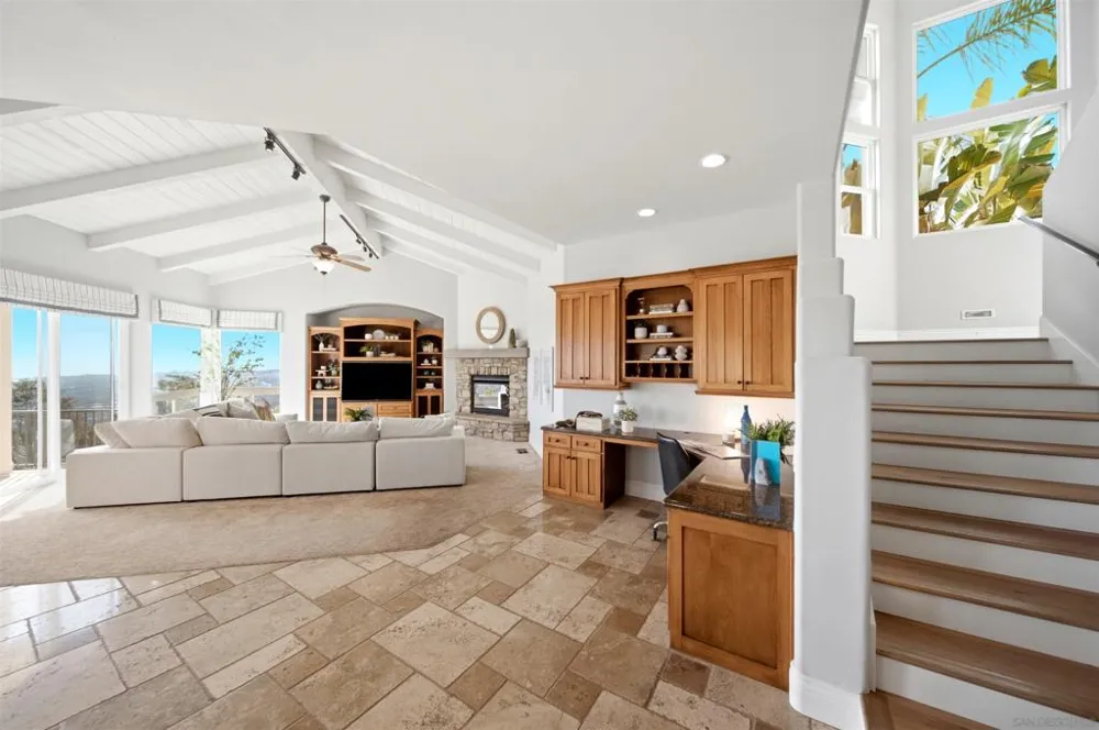7149 Obelisco Cir Carlsbad, CA 92009