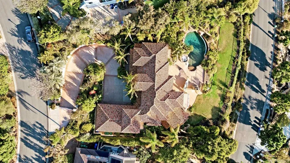 7149 Obelisco Cir Carlsbad, CA 92009
