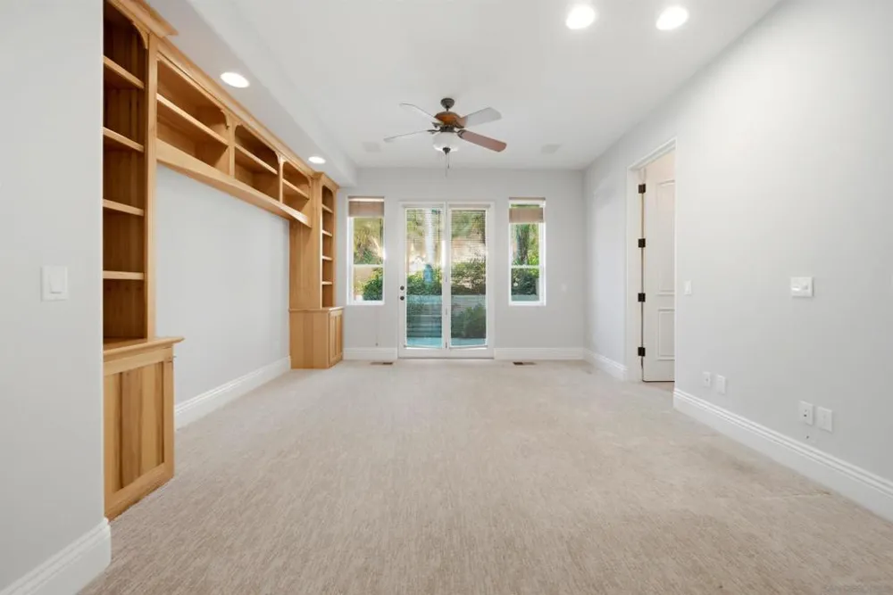 7149 Obelisco Cir Carlsbad, CA 92009