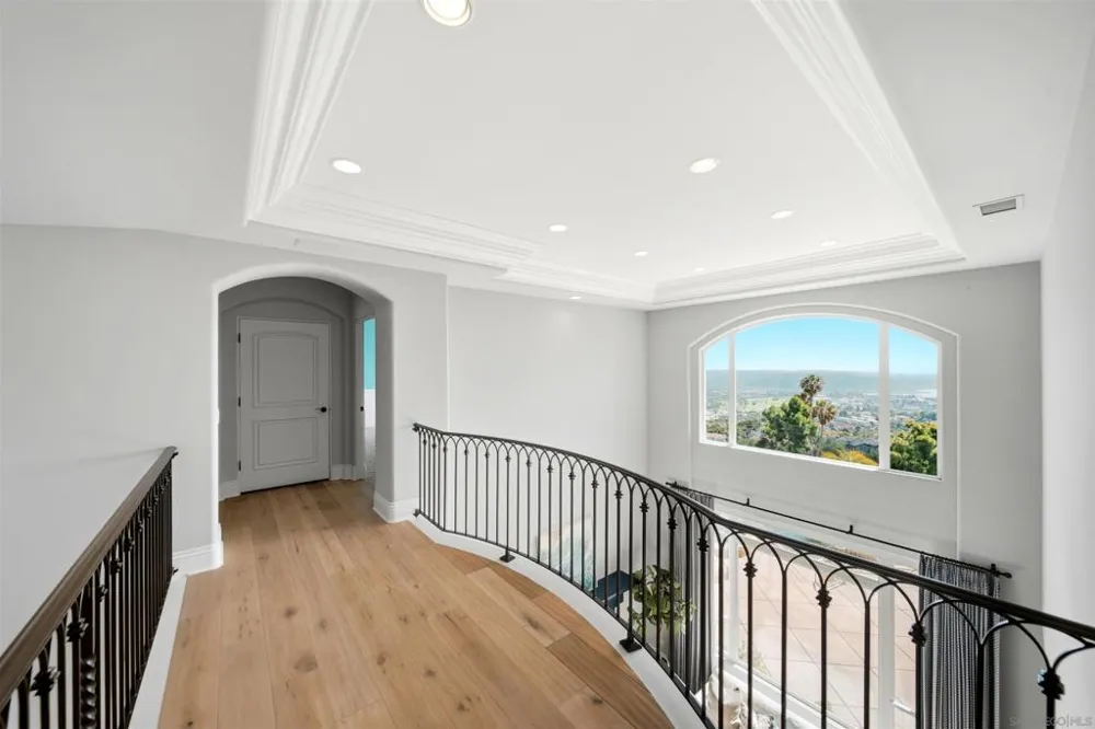 7149 Obelisco Cir Carlsbad, CA 92009