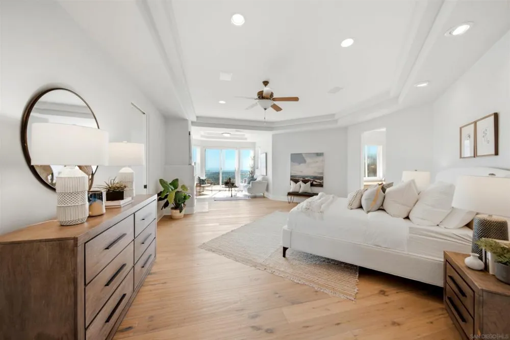 7149 Obelisco Cir Carlsbad, CA 92009