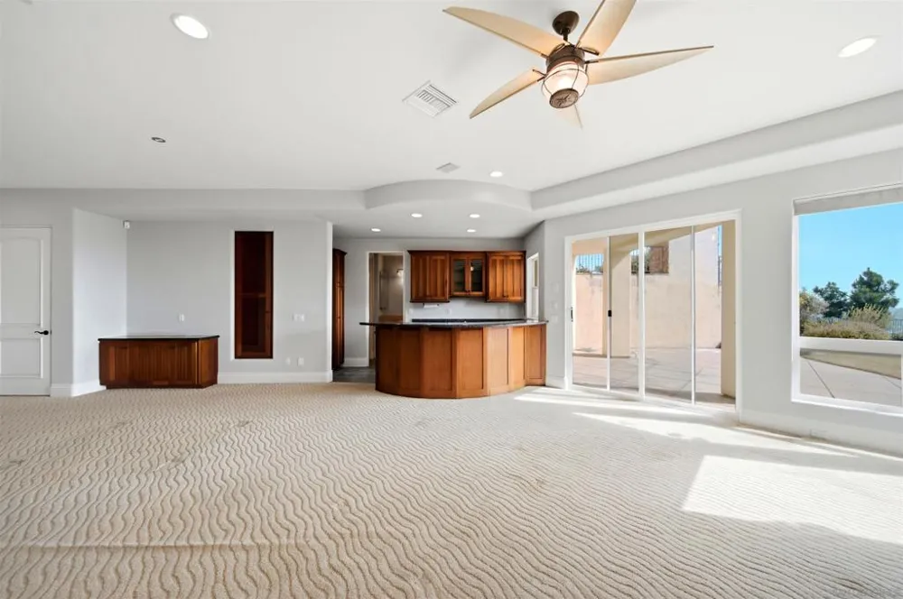 7149 Obelisco Cir Carlsbad, CA 92009