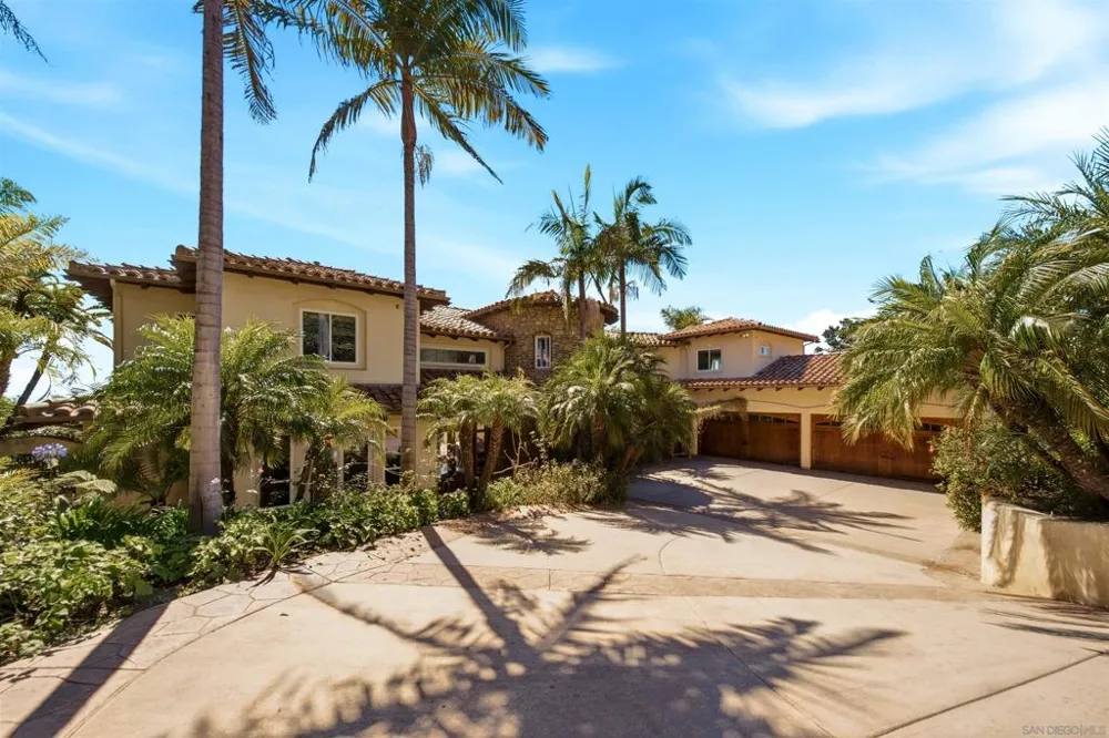 7149 Obelisco Cir Carlsbad, CA 92009