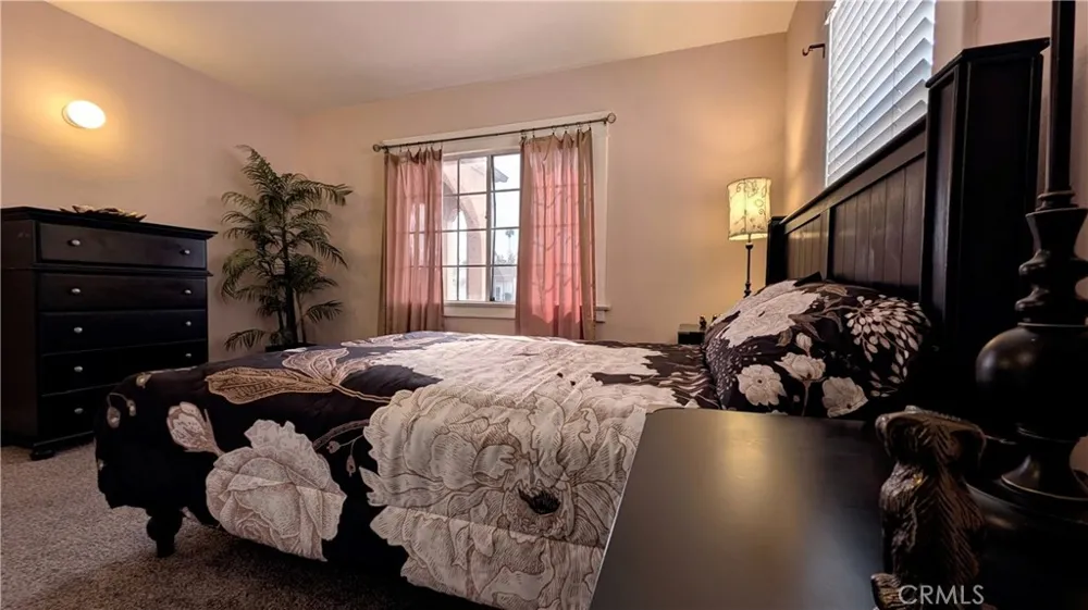 3854 Arlington Avenue Los Angeles, CA 90008
