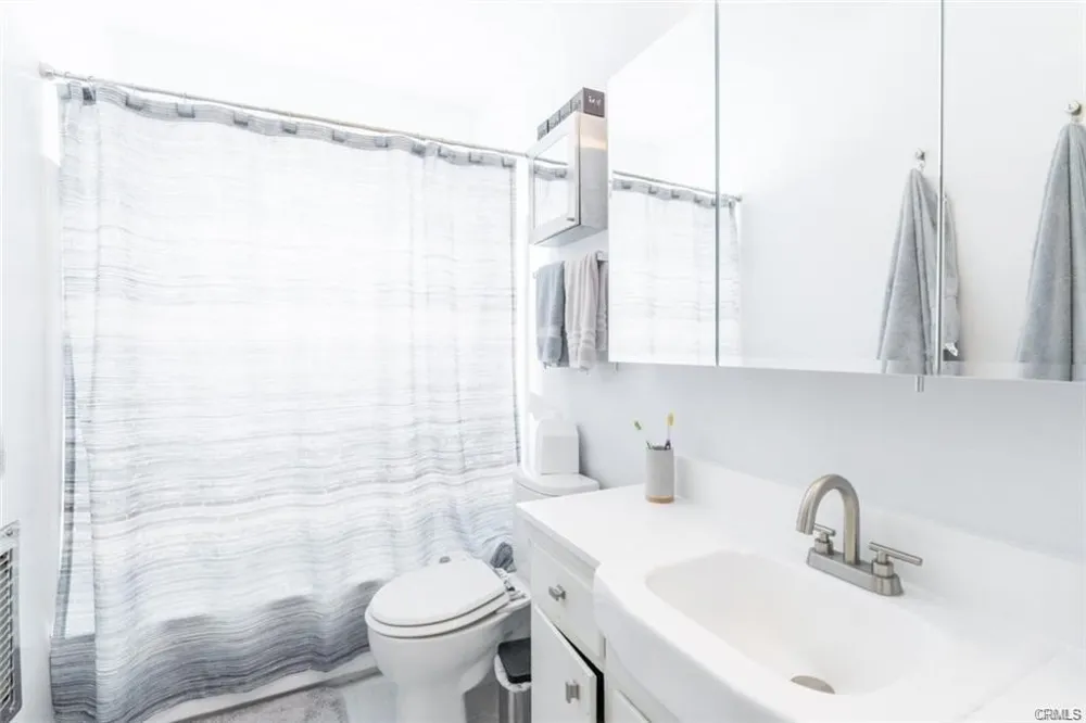 943 19th Santa Monica, CA 90403