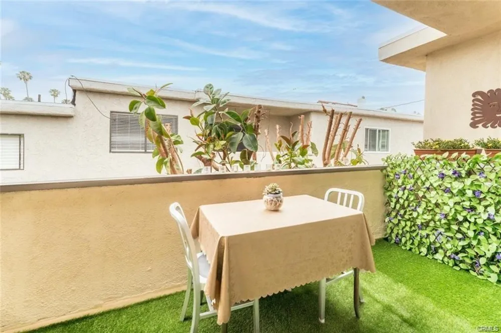 943 19th Santa Monica, CA 90403