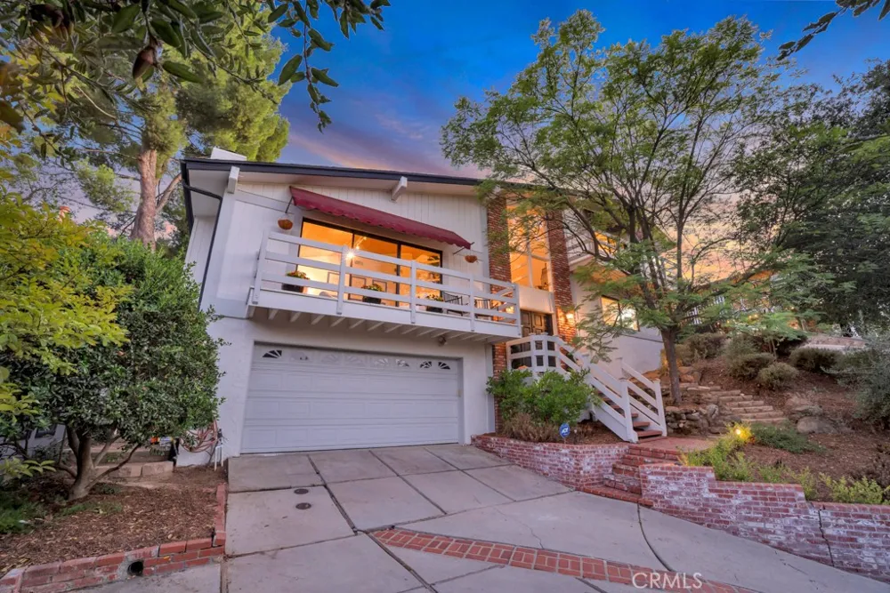 23680 Summit Calabasas, CA 91302