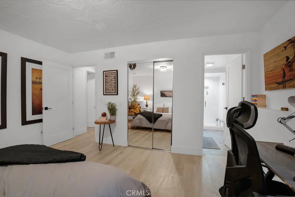 23680 Summit Calabasas, CA 91302