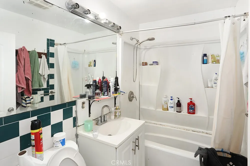 14902 Purdy Midway City, CA 92655