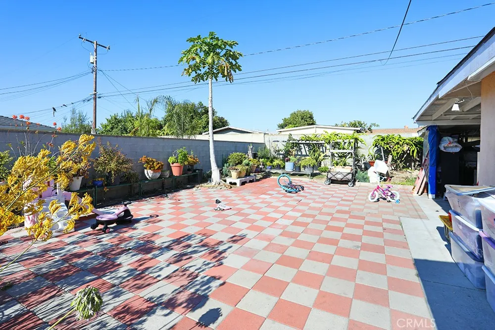 14902 Purdy Midway City, CA 92655