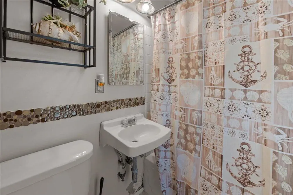 819 Holmes Lane Sugarloaf, CA 92386