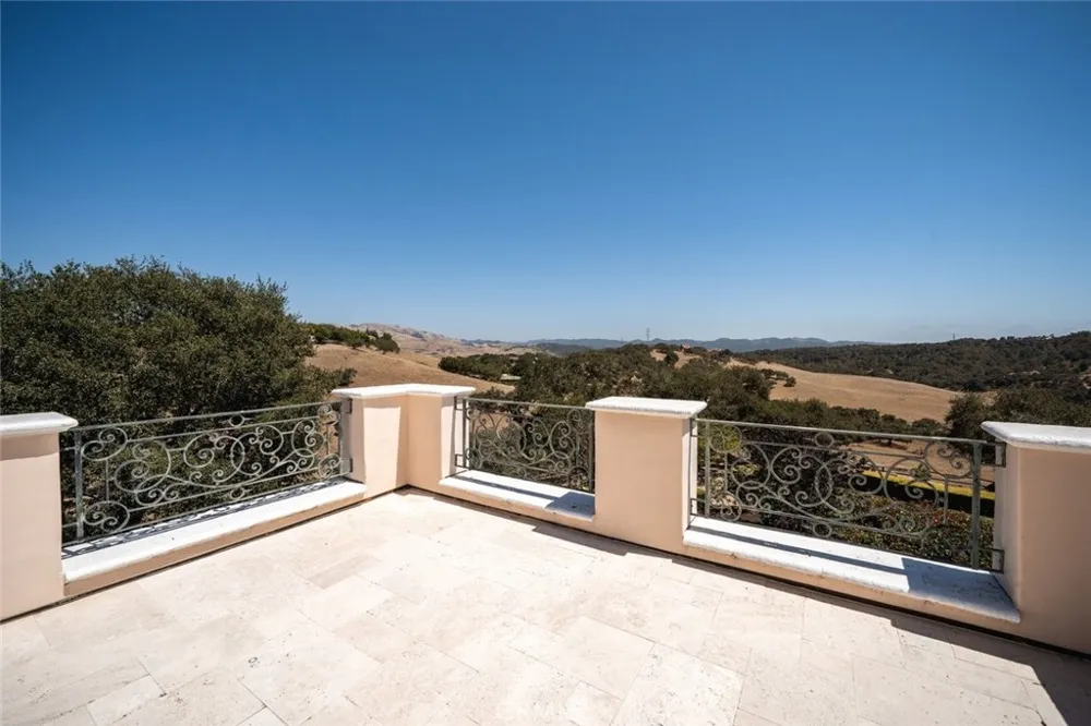 2520 Nightshade Place Arroyo Grande, CA 93420