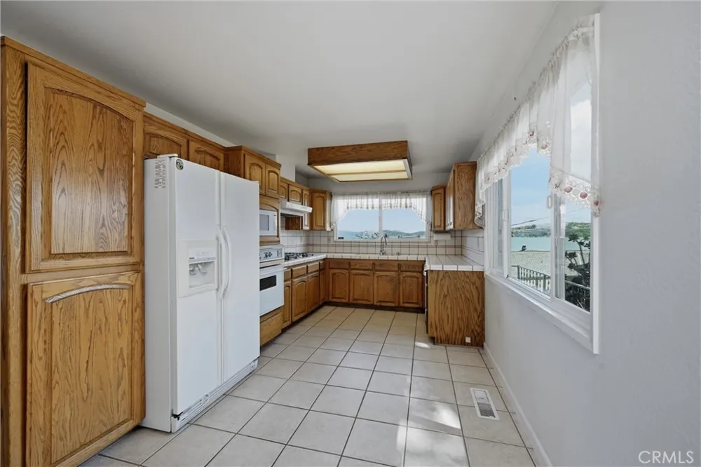 7926 Richard Drive Lucerne, CA 95458