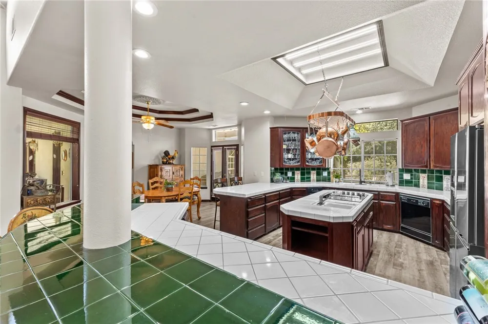 32933 Success Valley Drive Porterville, CA 93257
