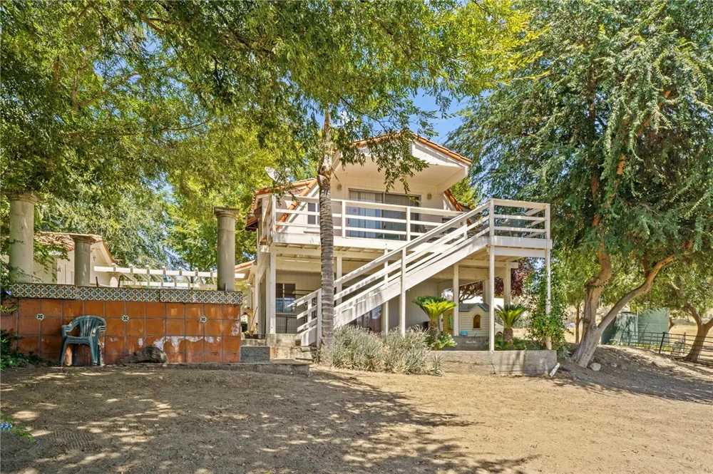 32933 Success Valley Drive Porterville, CA 93257