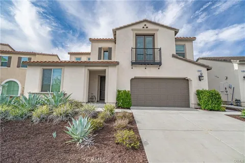 18642 Cedar Crest