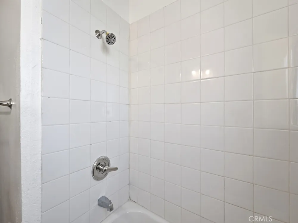 20457 Schoolcraft Street Winnetka, CA 91306