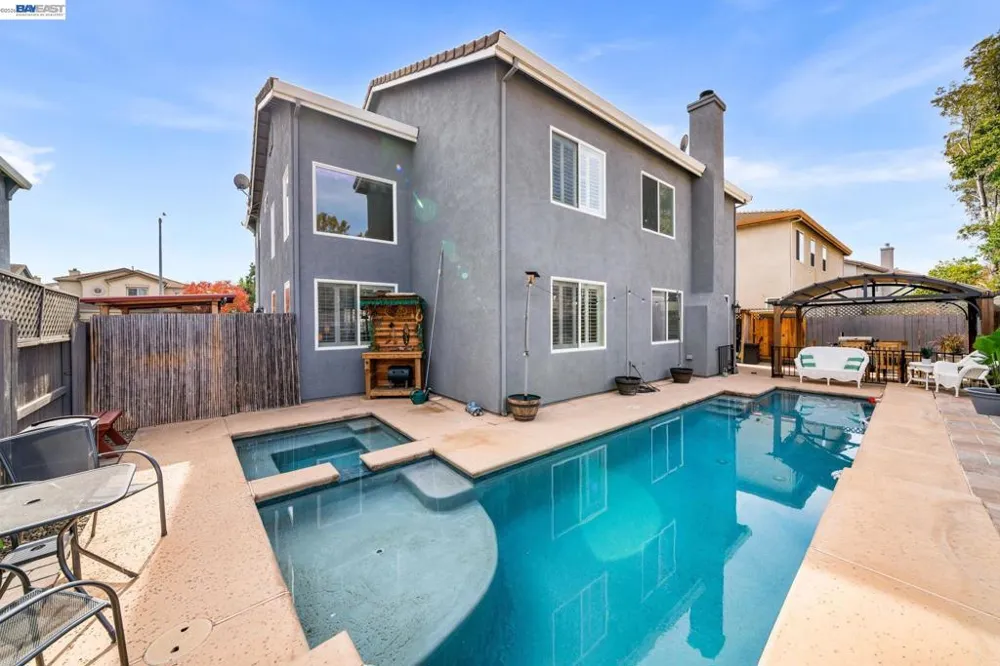 1531 Riverview Ave Tracy, CA 95377