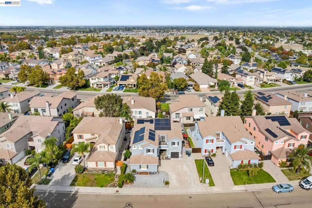 1531 Riverview Ave Tracy, CA 95377