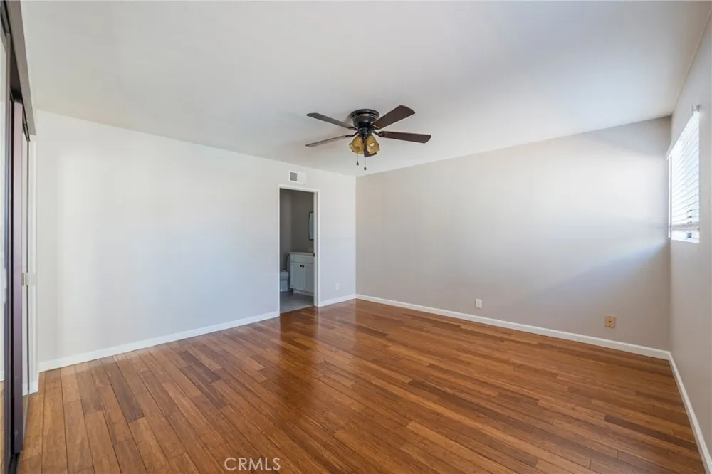 5694 E Los Angeles Simi Valley, CA 93063