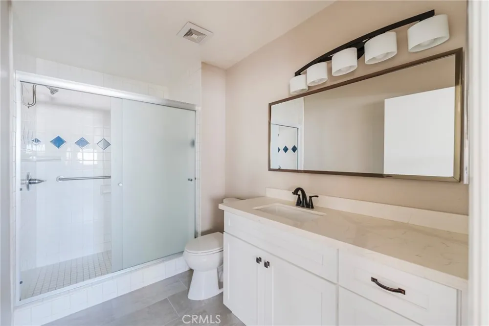 5694 E Los Angeles Simi Valley, CA 93063