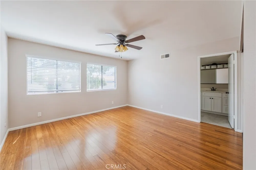 5694 E Los Angeles Simi Valley, CA 93063